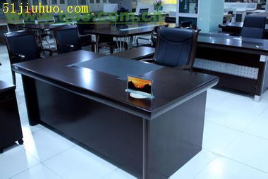 龍華觀瀾二手辦公用品回收指南 屏風、辦公沙發、空調、電腦等一站式服務